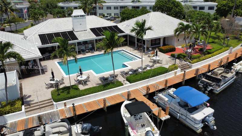 160 Cypress Club Dr # 608, Pompano Beach FL 33060