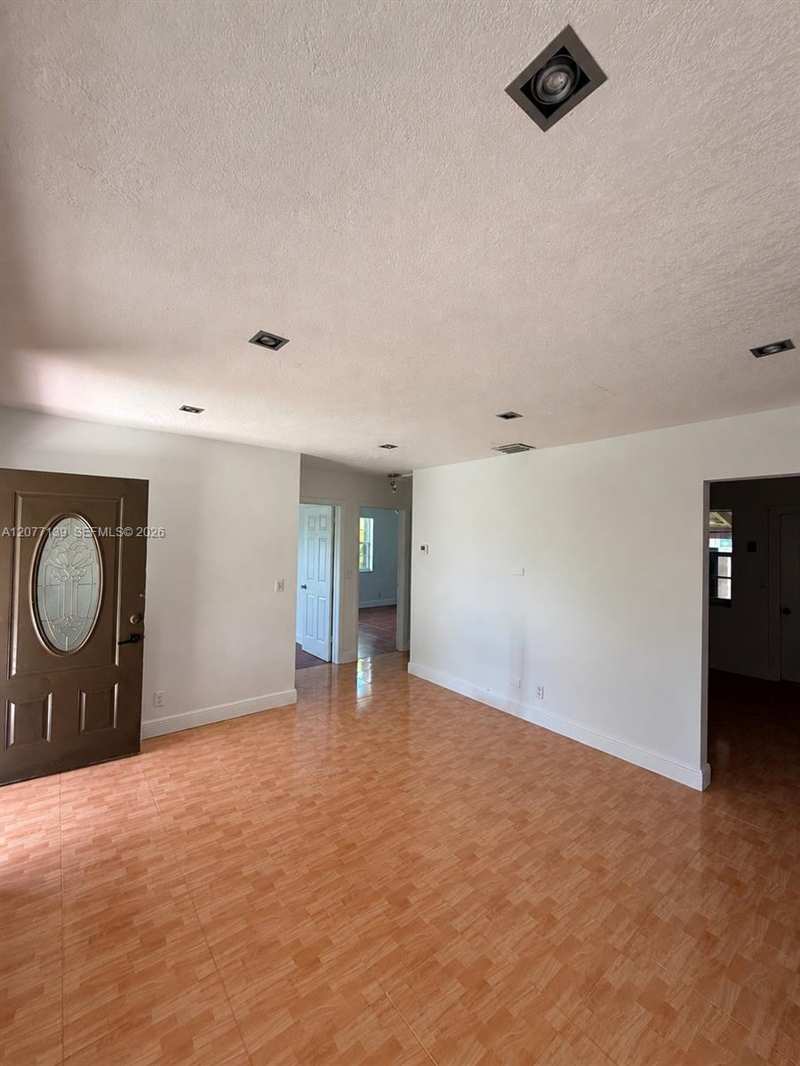 401 SW 4th terrace # 403, Hallandale Beach FL 33009