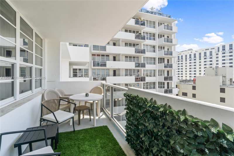 100 Lincoln Rd # 1107, Miami Beach FL 33139