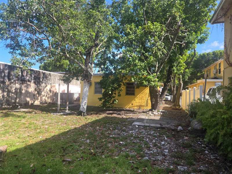 1021 NW 28th St, Miami FL 33127