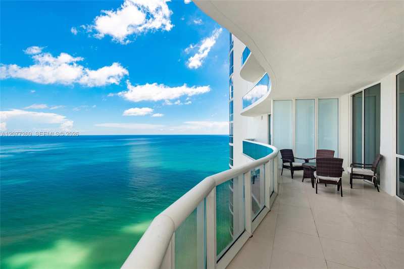 16001 Collins Ave # 2903, Sunny Isles Beach FL 33160