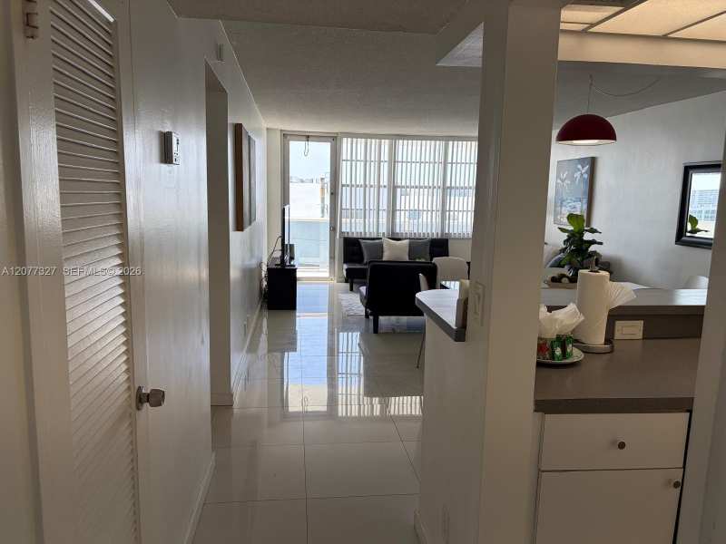 3725 S Ocean Dr # 1517, Hollywood FL 33019
