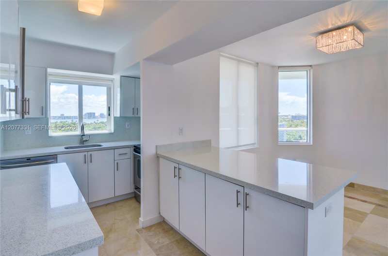 5900 Collins Ave # 1508, Miami Beach FL 33140