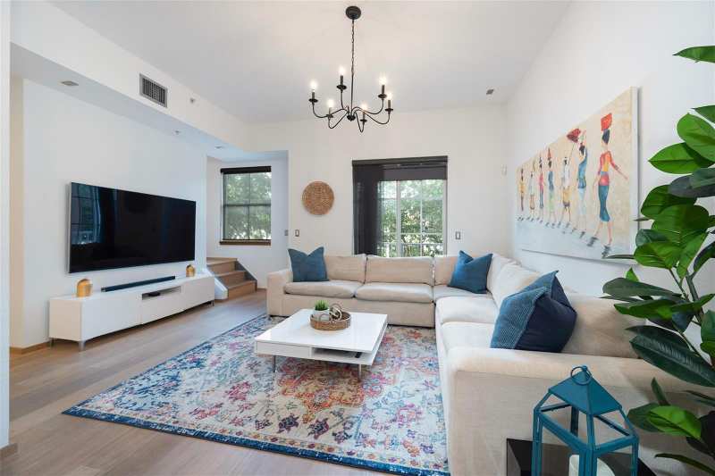 540 NE 7TH Avenue # 1, Fort Lauderdale FL 33301