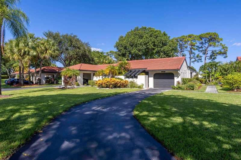 21680 Tall Palm Circle # B, Boca Raton FL 33433