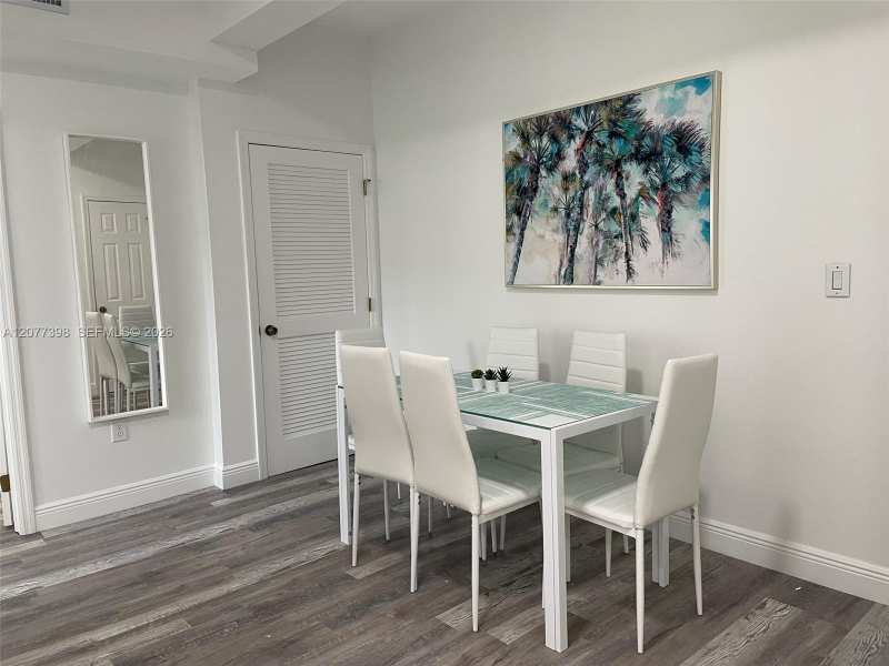 29 Oviedo Ave # 4, Coral Gables FL 33134
