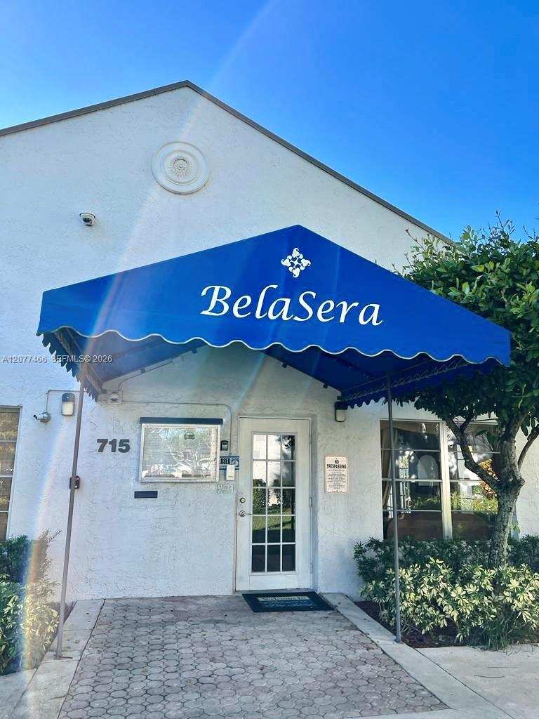 721 N Pine Island Rd # 213, Plantation FL 33324