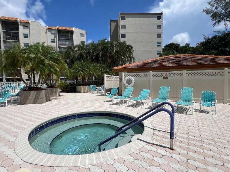 3910 Inverrary Blvd # B, Lauderhill FL 33319