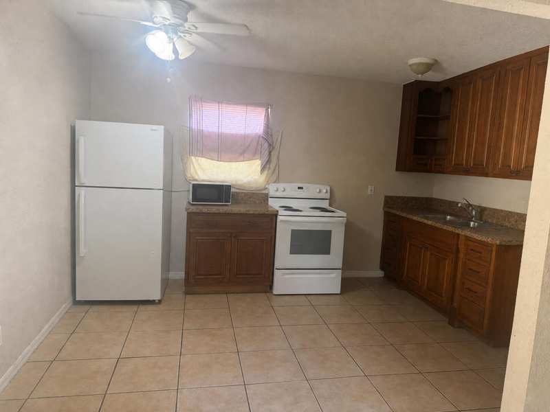 1807 Douglas Street S, FL 33460