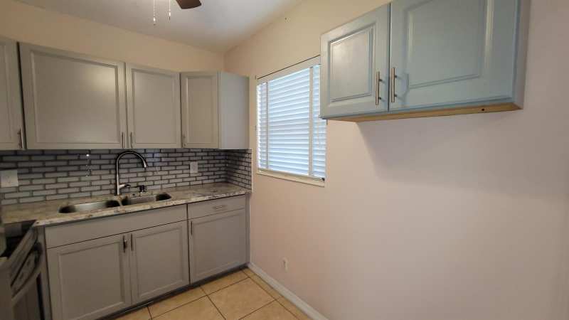 208 EASTHAMPTON I, West Palm Beach FL 33417