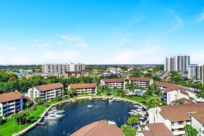 1117 MARINE Way E, North Palm Beach FL 33408