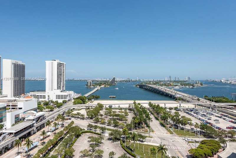 1400 Biscayne # 1604, Miami FL 33132