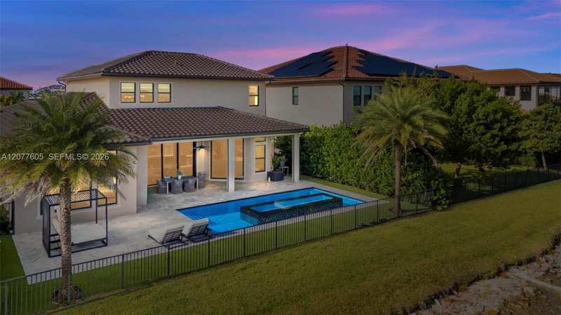 12570 N Parkland Bay Trl, Parkland FL 33076