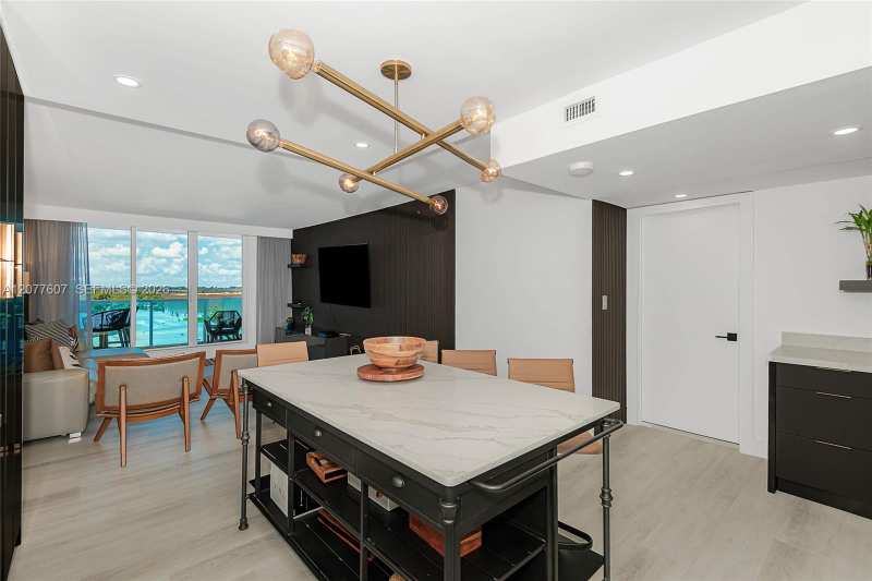 2301 Collins Ave # 1134, Miami Beach FL 33139