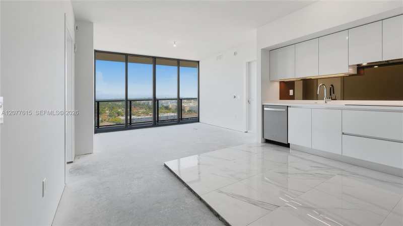 1170 E Hallandale Beach Blvd # 1102, Hallandale Beach FL 33009