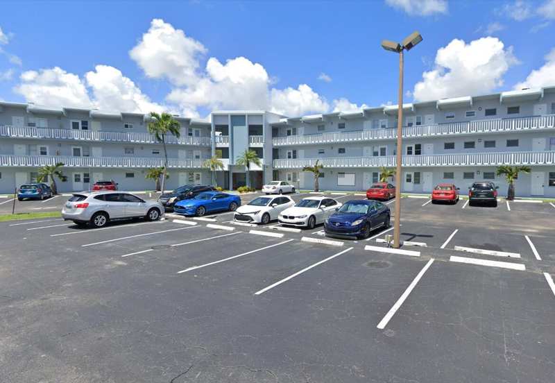 2200 Park Lane # 107, Hollywood FL 33021