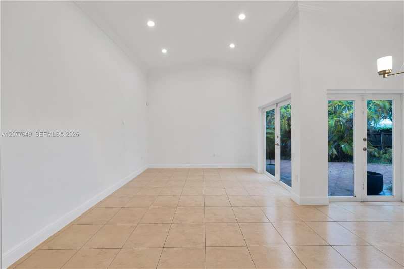 6352 SW 112th Pl, Miami FL 33173