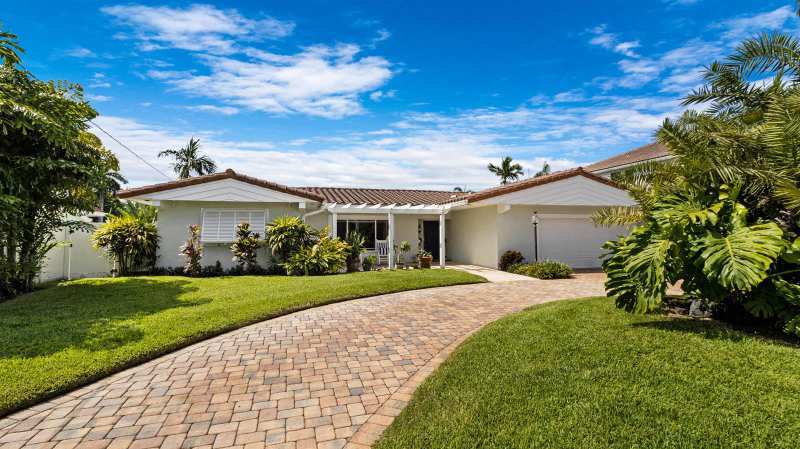 2750 NE 8TH Court, Pompano Beach FL 33062