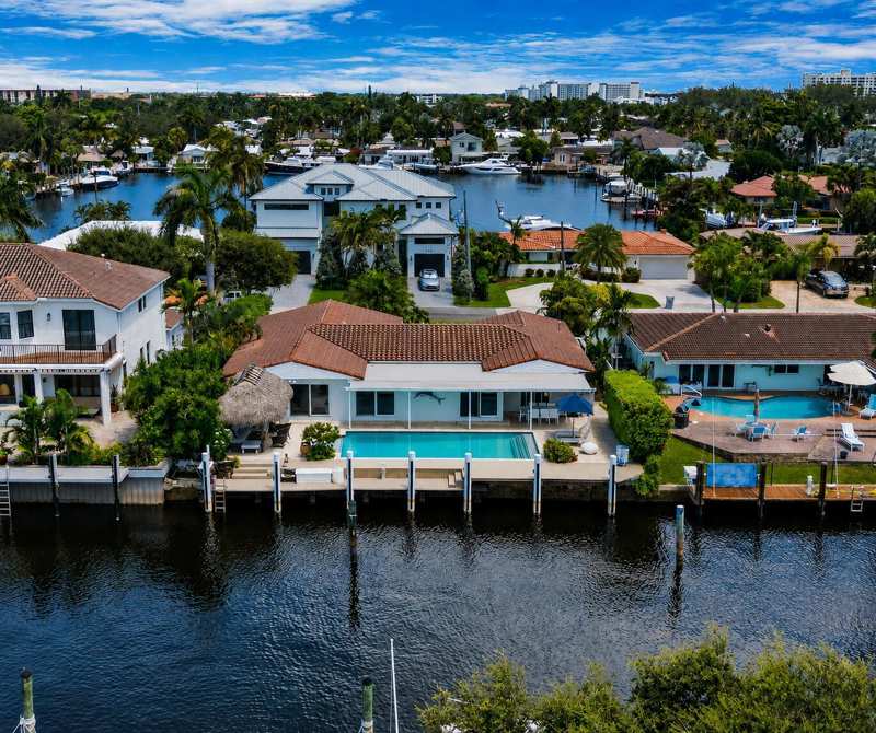 2750 NE 8TH Court, Pompano Beach FL 33062