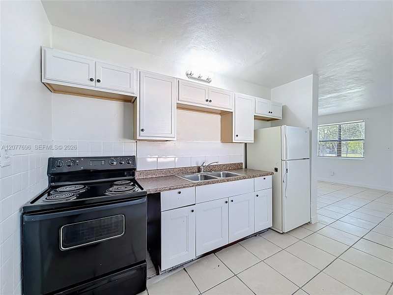 2419 NW 6th Ct, Pompano Beach FL 33069