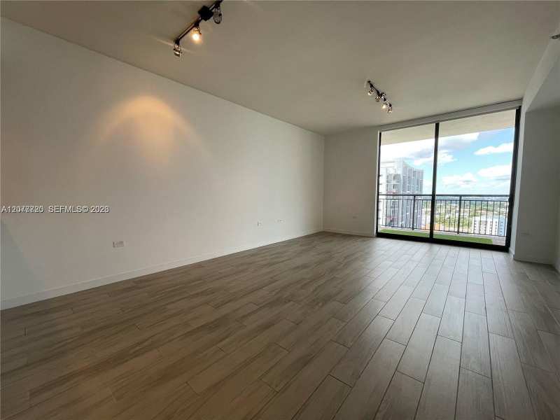999 SW 1st Ave # 2109, Miami FL 33130