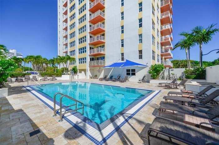 3000 E SUNRISE Boulevard # 17F, Fort Lauderdale FL 33304