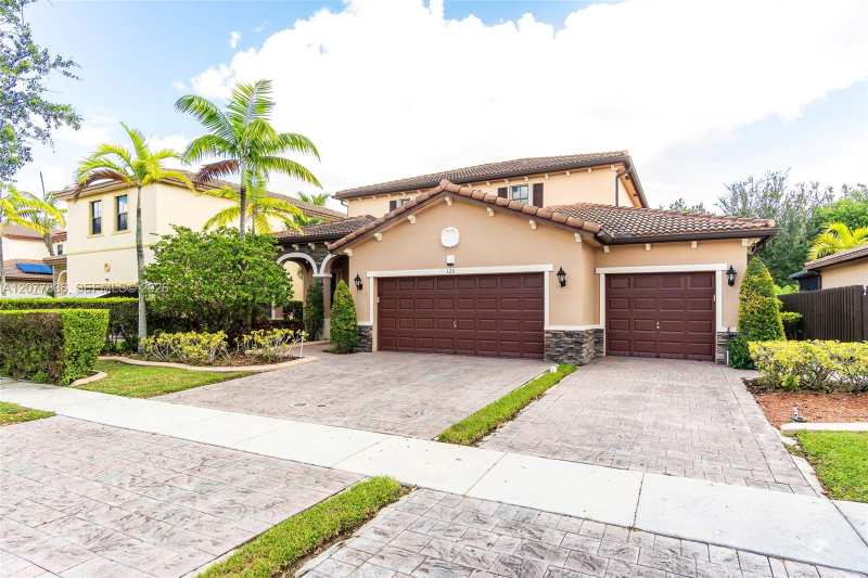 125 SE 36th Pl, Homestead FL 33033
