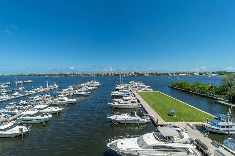 806 E Windward Way # 524, Lantana FL 33462