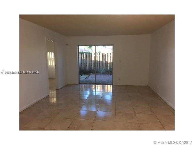 6720 Nova Dr # 8, Davie FL 33317