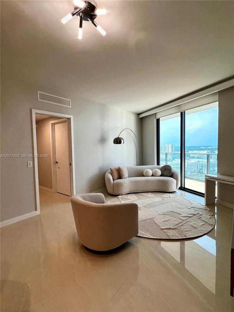 501 NE 31st St # 1910, Miami FL 33137
