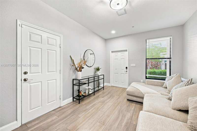 156 SW 185th Way, Pembroke Pines FL 33029