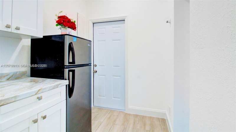 6110 SW 37th St # 0, Miami FL 33155