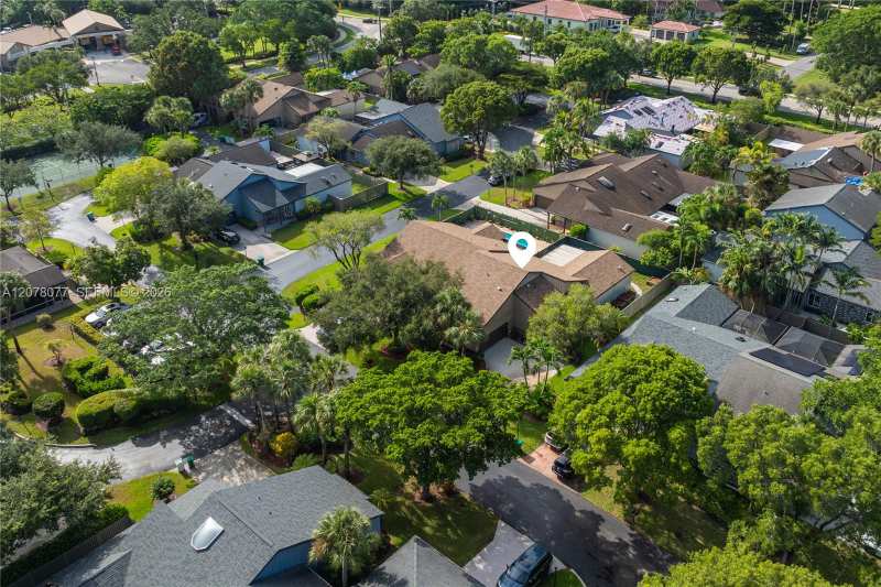 6526 Windsor Dr, Parkland FL 33067