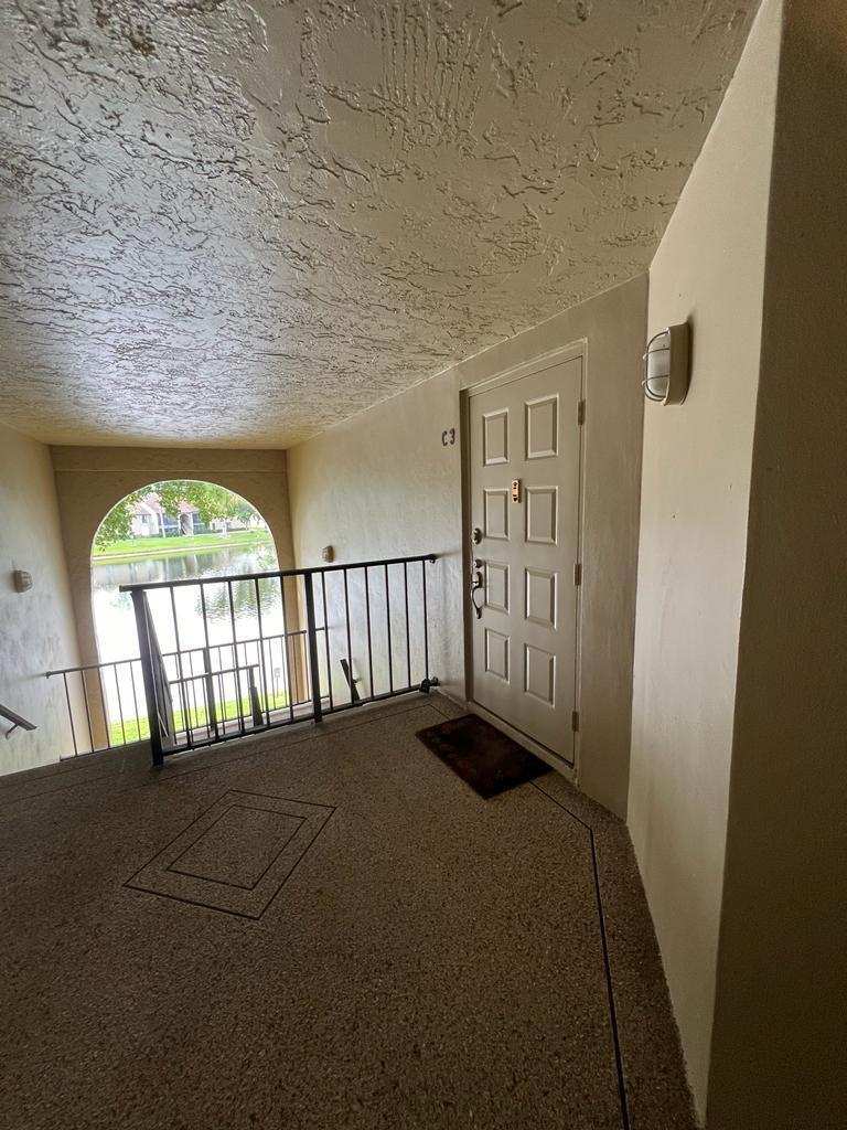 712 Sunny Pine Way # C3, FL 33415