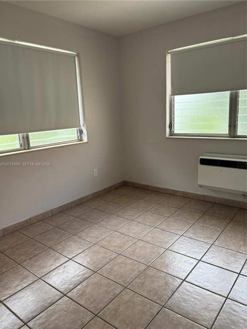 435 SW 5th Ave # 4, Miami FL 33130