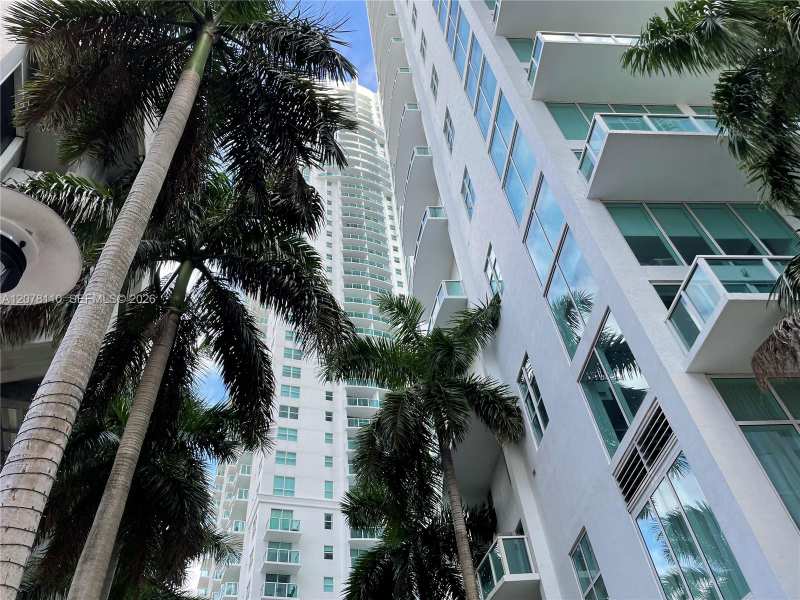 31 SE 5th St # 2805, Miami FL 33131