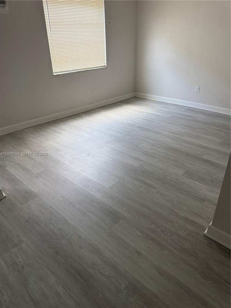 166 W 8th St # 1, Hialeah FL 33010