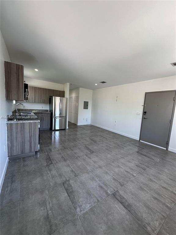 165 NW 39th St # 3, Miami FL 33127
