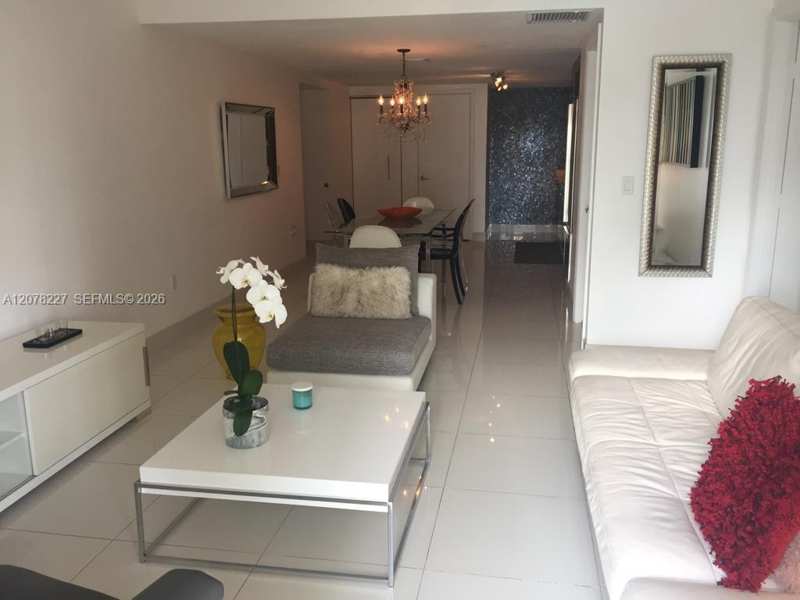 485 Brickell Ave # 1811, Miami FL 33131