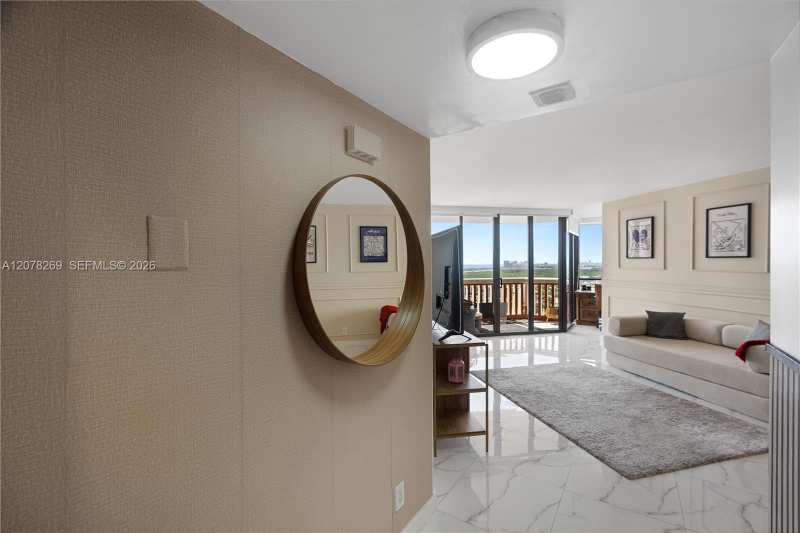 1000 W Island Blvd # 2803, Aventura FL 33160