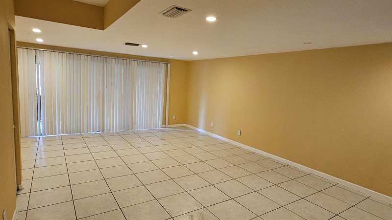4621 NW 88th Avenue # 4621, Sunrise FL 33351