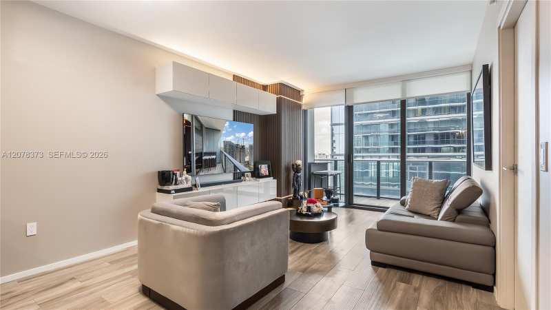 801 S Miami Ave # 4407, Miami FL 33130