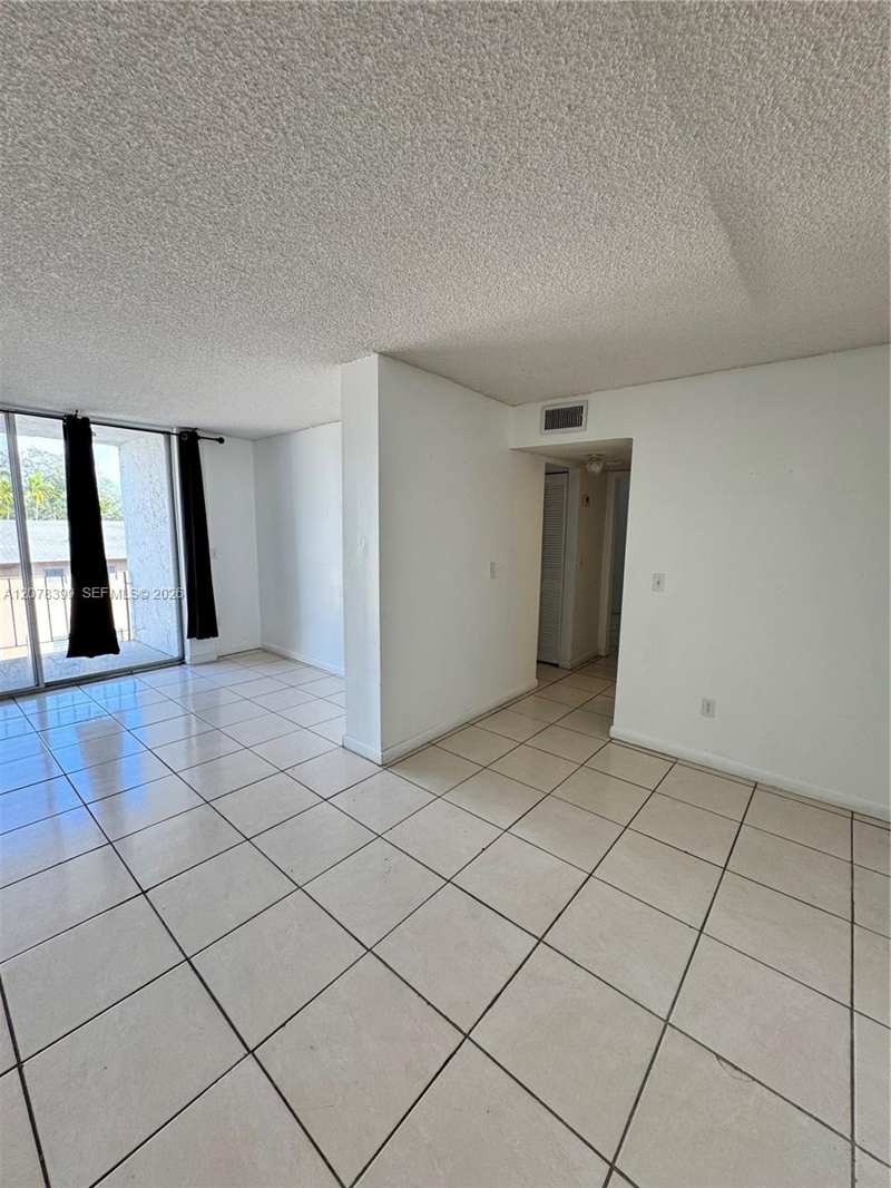 12105 NE 6th Ave # 304, North Miami FL 33161