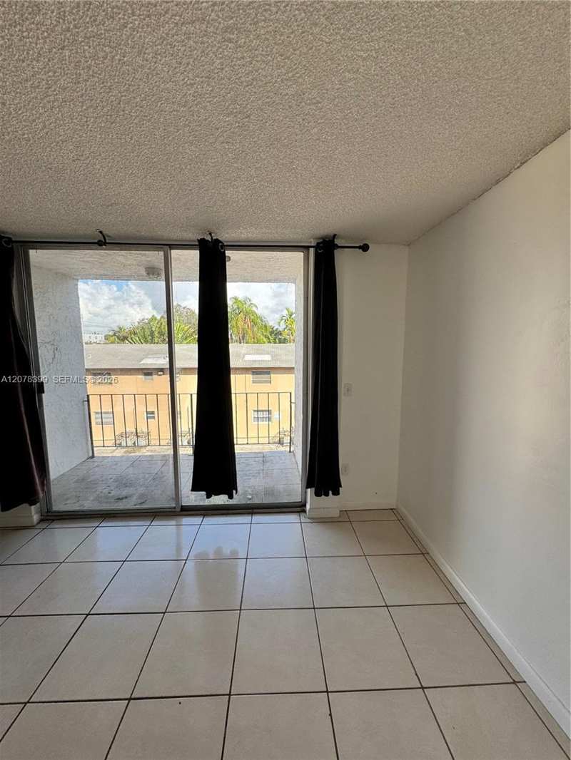 12105 NE 6th Ave # 304, North Miami FL 33161