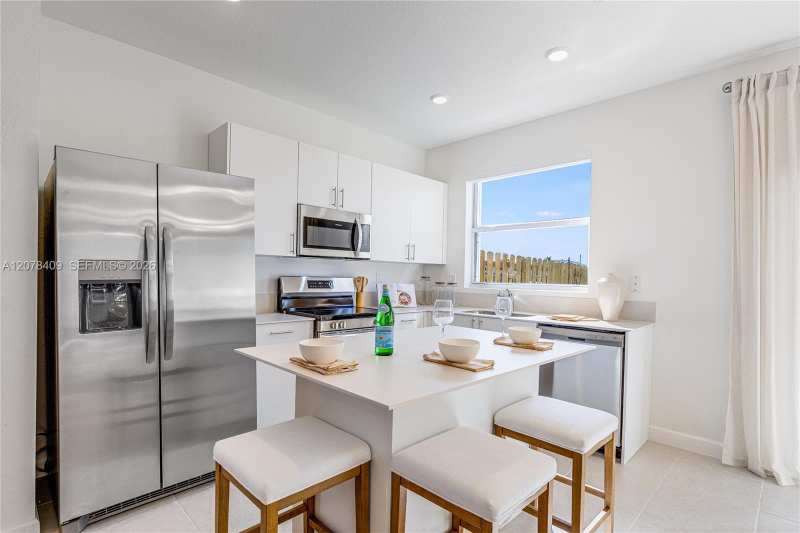 35722 SW 178 PL, Miami FL 33034