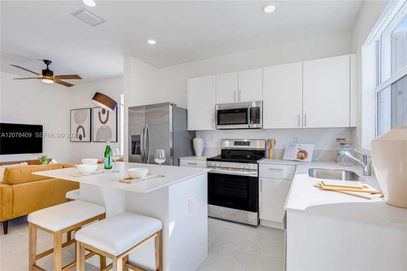 35722 SW 178 PL, Miami FL 33034