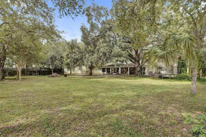 0 171 st, North Miami Beach FL 33162