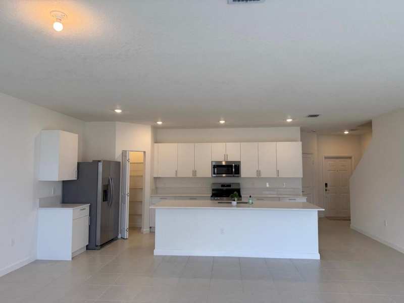3008 PARK Place # 5838, Dania Beach FL 33312