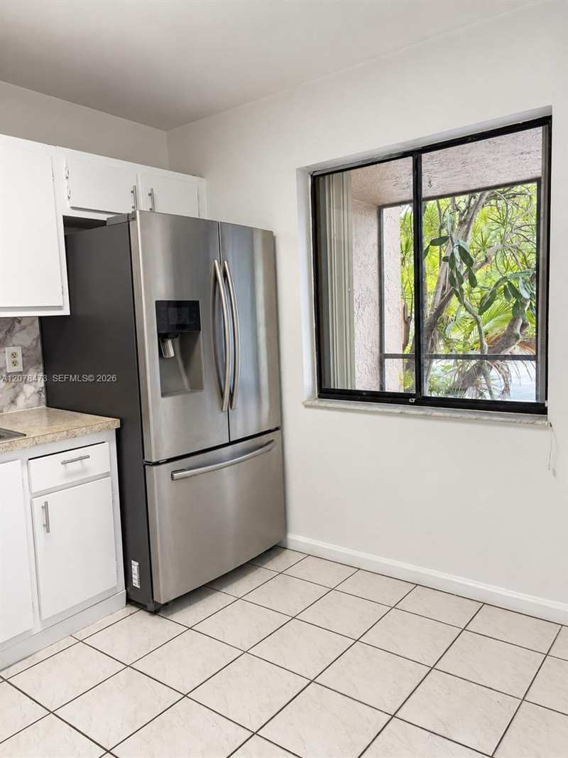 RACQUET CLUB APARTMENTS A