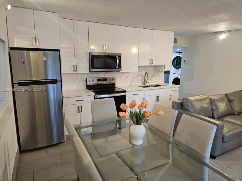 3605 Indian Creek Dr # 203, Miami Beach FL 33140